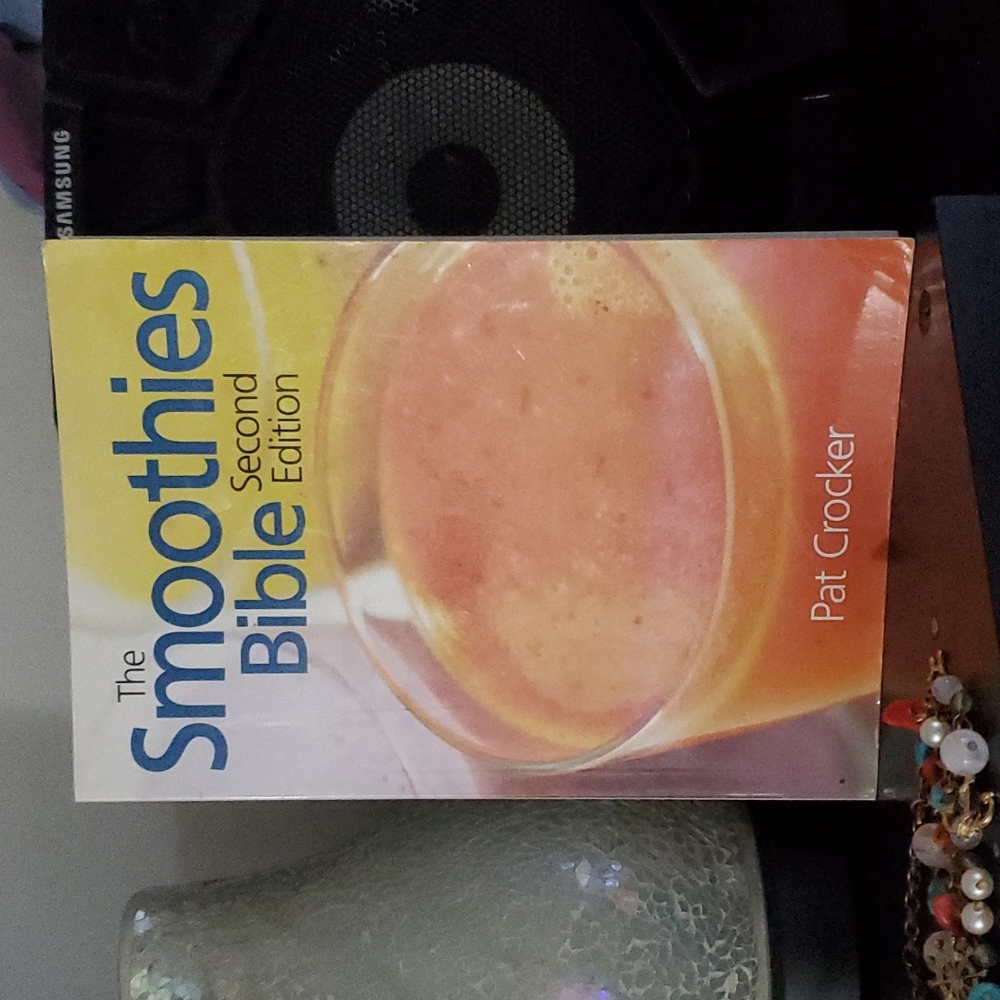 Book - The Smoothie Bible